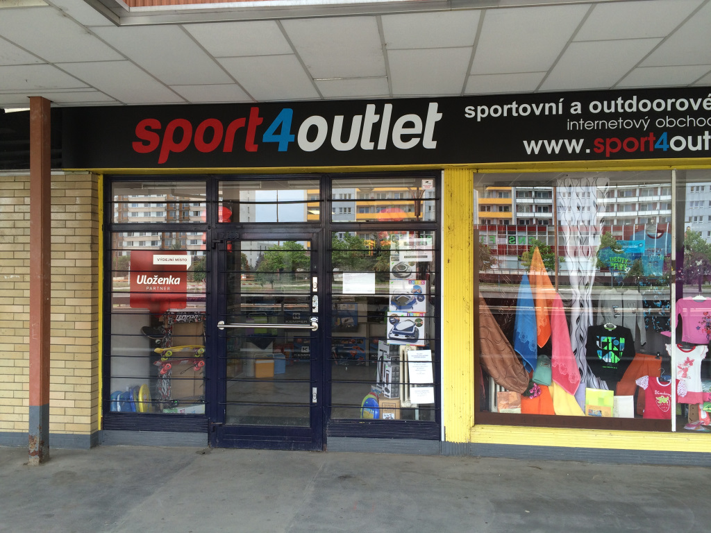 Hradec Králové - Třída Edvarda Beneše 573/94 (Sport4outlet.cz)
