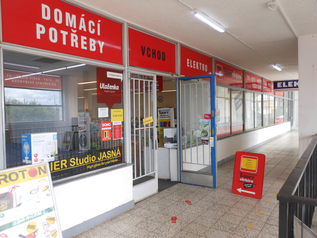 Pobočka Praha 4 – Kamýk, Zdislavická 963/1, (Tauer elektro) Pobočka Praha 4 – Kamýk, Zdislavická 963/1, (Tauer elektro)