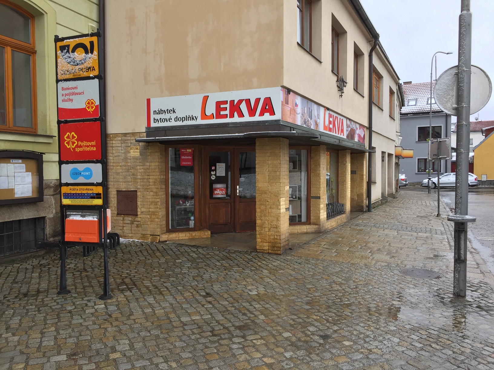 Pobočka Třešť, Revoluční 3 (Lekva nábytek ) Pobočka Třešť, Revoluční 3 (Lekva nábytek )