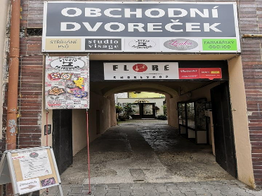 Pobočka Benešov, Malé náměstí 75 (Flore smokeshop) Pobočka Benešov, Malé náměstí 75 (Flore smokeshop)