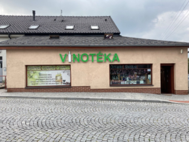 Pobočka Hlučín, Hrnčířská 35 (Vinotéka) Pobočka Hlučín, Hrnčířská 35 (Vinotéka)