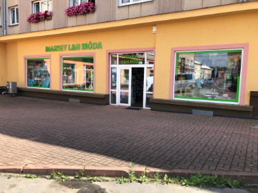 Pobočka Horní Slavkov, Dlouhá 635 (Market L&H Móda) Pobočka Horní Slavkov, Dlouhá 635 (Market L&H Móda)